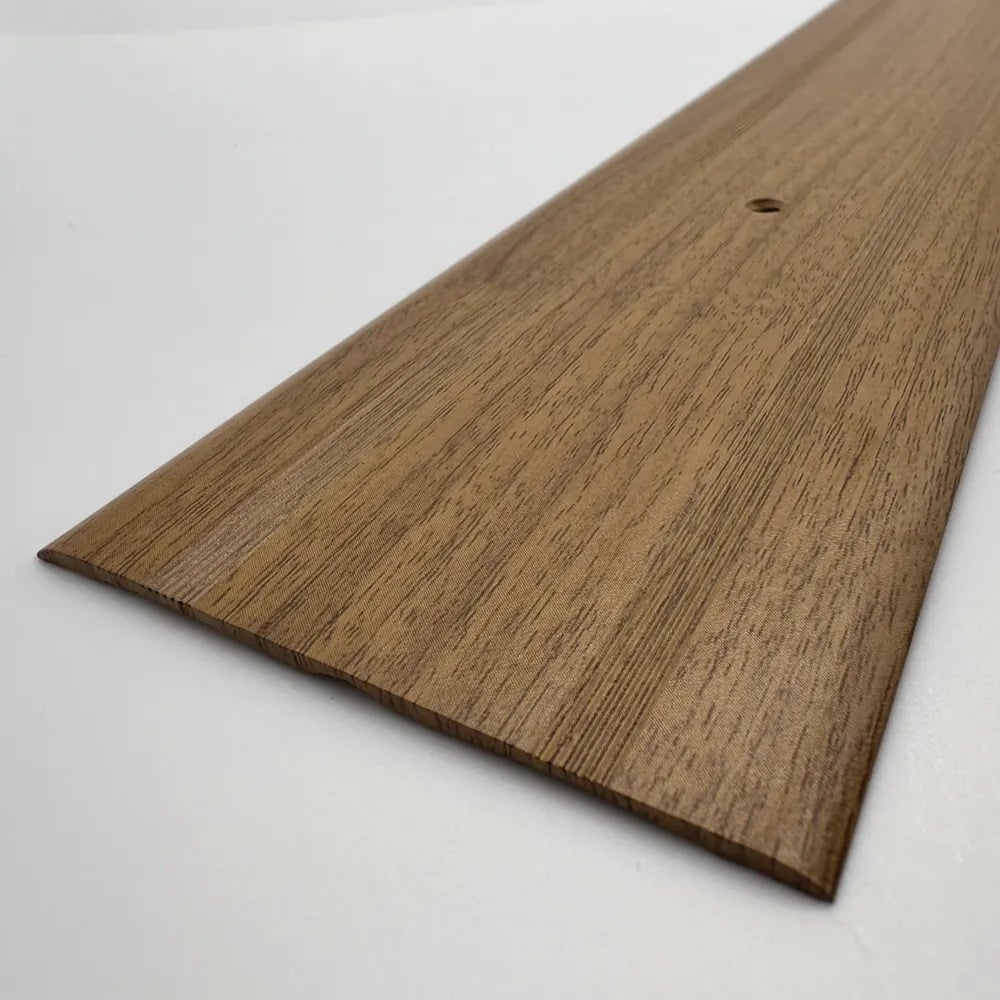 Изображение товара Стыкоперекрывающий алюминиевый порог Алком-М ПД 06 одноуровневый стык, 80x3 мм, 1800 мм, дуб деревенский ПД06-0023