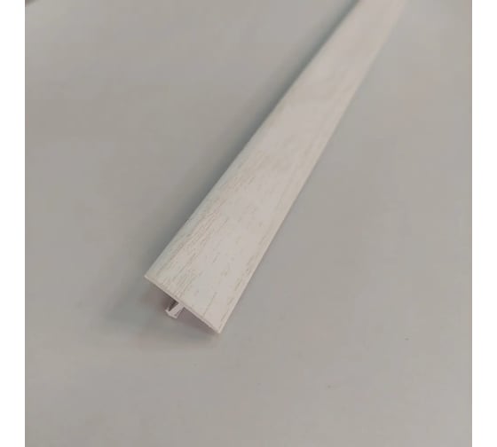 Изображение товара Стыкоперекрывающий Т образный алюминиевый порог Алком-М ПД 09 одноуровневый стык, 18x9 мм, 900 мм, дуб санта ПД09-0009