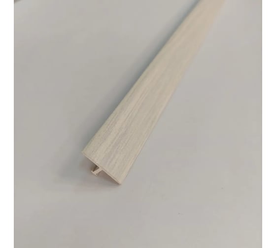 Изображение товара Стыкоперекрывающий Т образный алюминиевый порог Алком-М ПД 09 одноуровневый стык, 18x9 мм, 1350 мм, дуб шато ПД09-0034