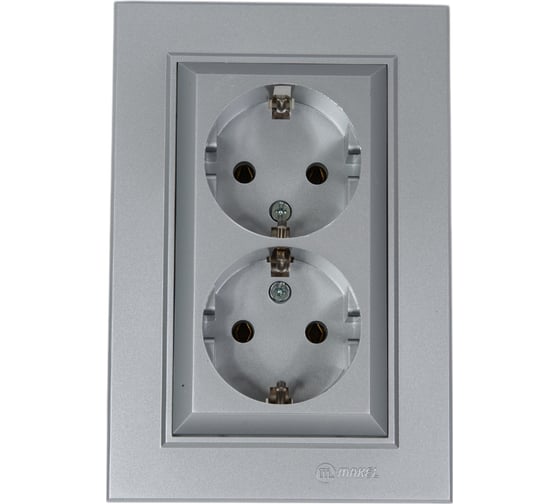 Изображение товара Розетка 2-я MAKEL с/з СП Karea 16А IP20 серебро 56065082