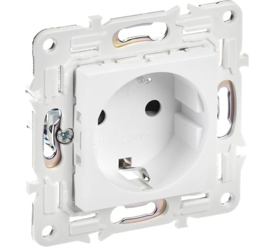 Изображение товара Розетка с заземлением IEK SKANDY с защитными шторками 16А б/к SK-R06W арктический белый SK-R14-16-1-K01