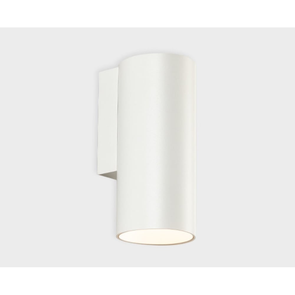 Изображение товара Настенный светильник Italline DANNY W1 белый современный дизайн 1 лампа 9 Вт