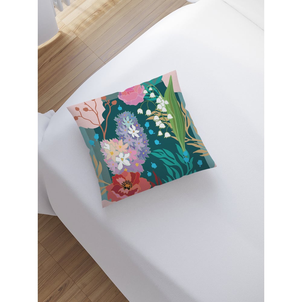 Изображение товара Декоративная наволочка JoyArty с цветами 45x45 см - яркий дизайн