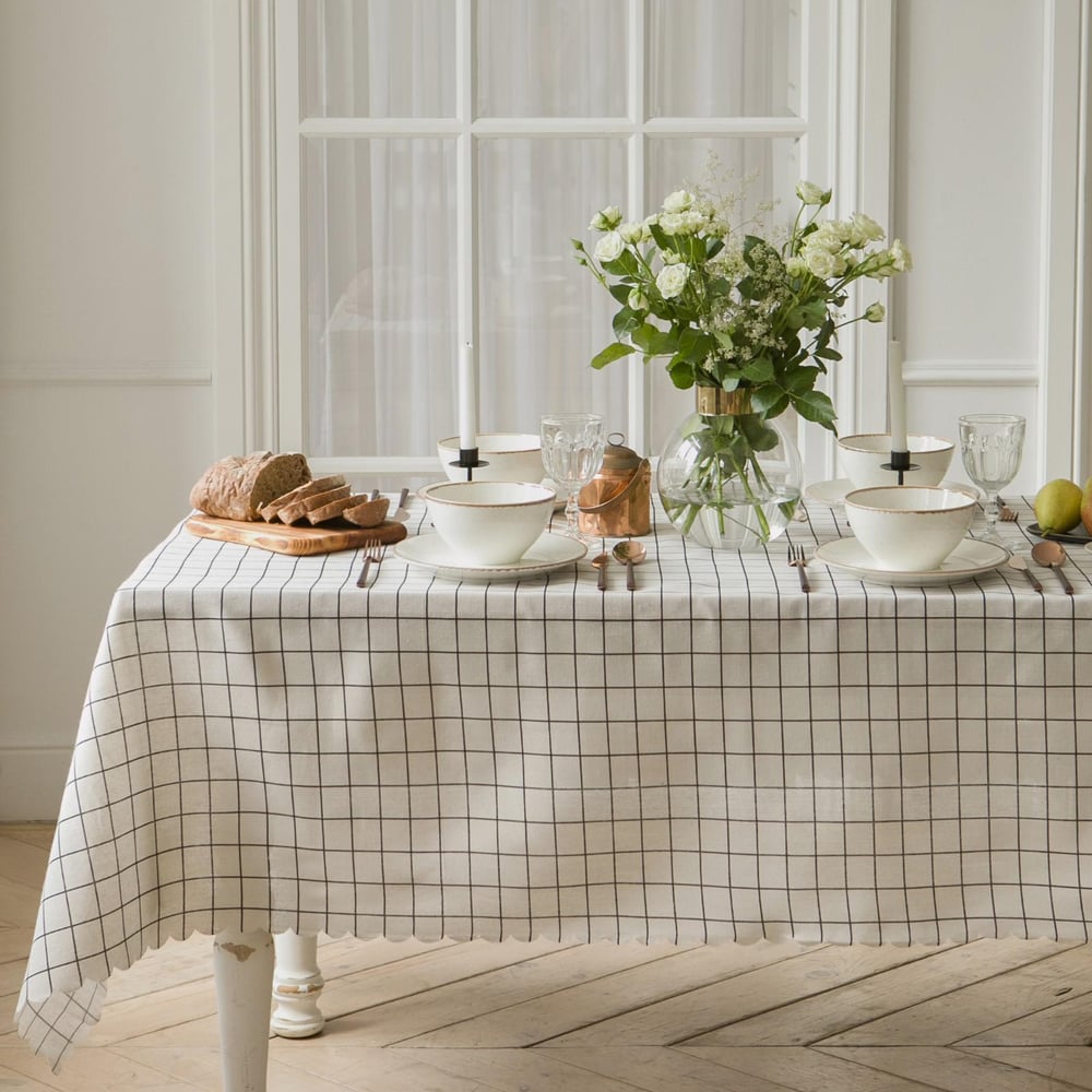 Изображение товара Скатерть Доляна Клетка 145x200 см полиэстер нескользящая современная