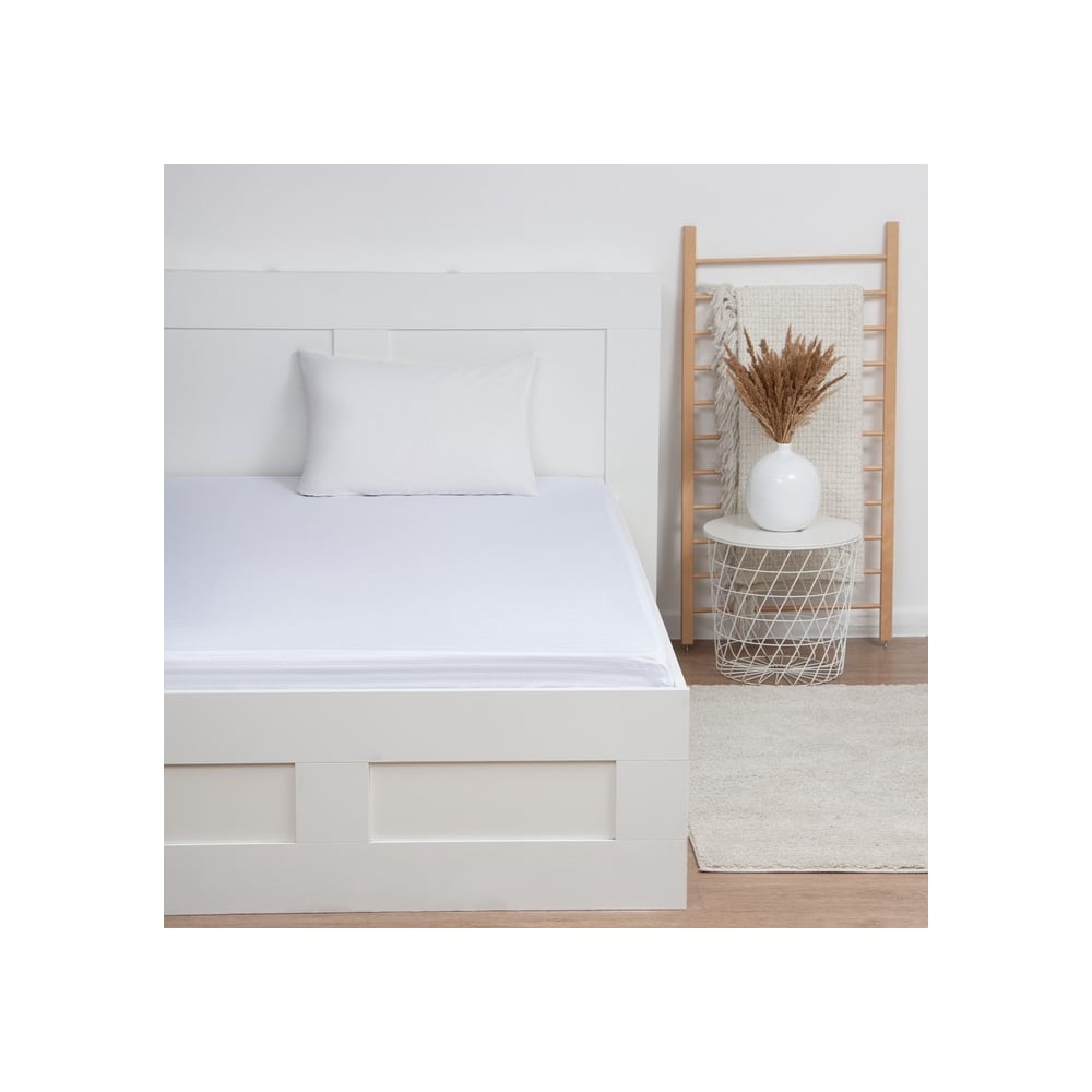 Изображение товара Простыня Этель Hotel 215x240 см страйп-сатин 100 хлопок белая