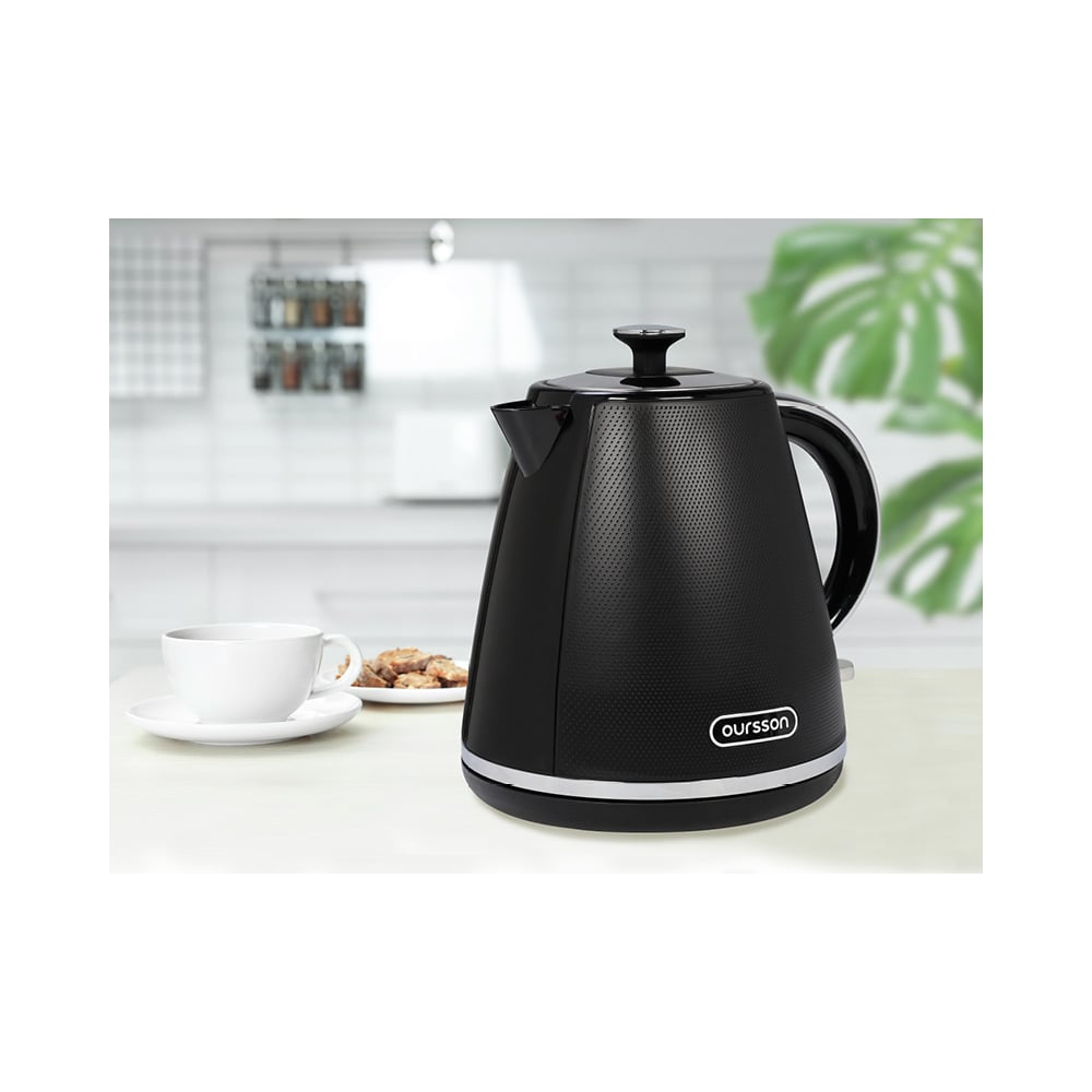 Изображение товара Электрический чайник OURSSON KE1718P/BL 1.7 л черный матовый, мощность 2200 Вт