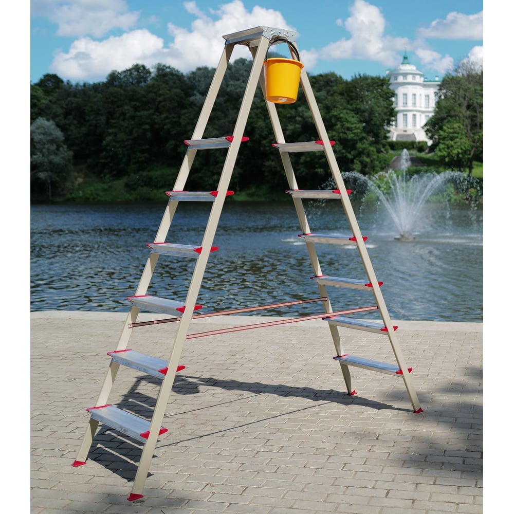 Изображение товара Алюминиевая двусторонняя стремянка Эйфель Парнас 130 - 206+1, профессиональная