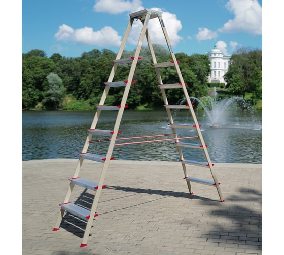 Изображение товара Стремянка алюминиевая Эйфель Парнас 130 - 207+1