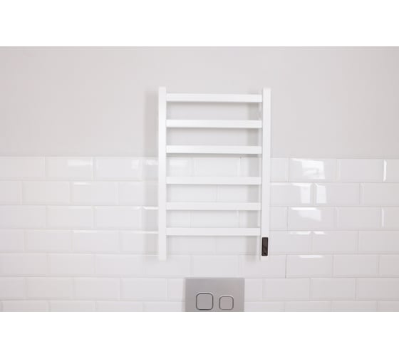 Изображение товара Полотенцесушитель электрический Alcora АЛИОТ 400x670, белый, 6 перекладин, сенсорный терморегулятор 188