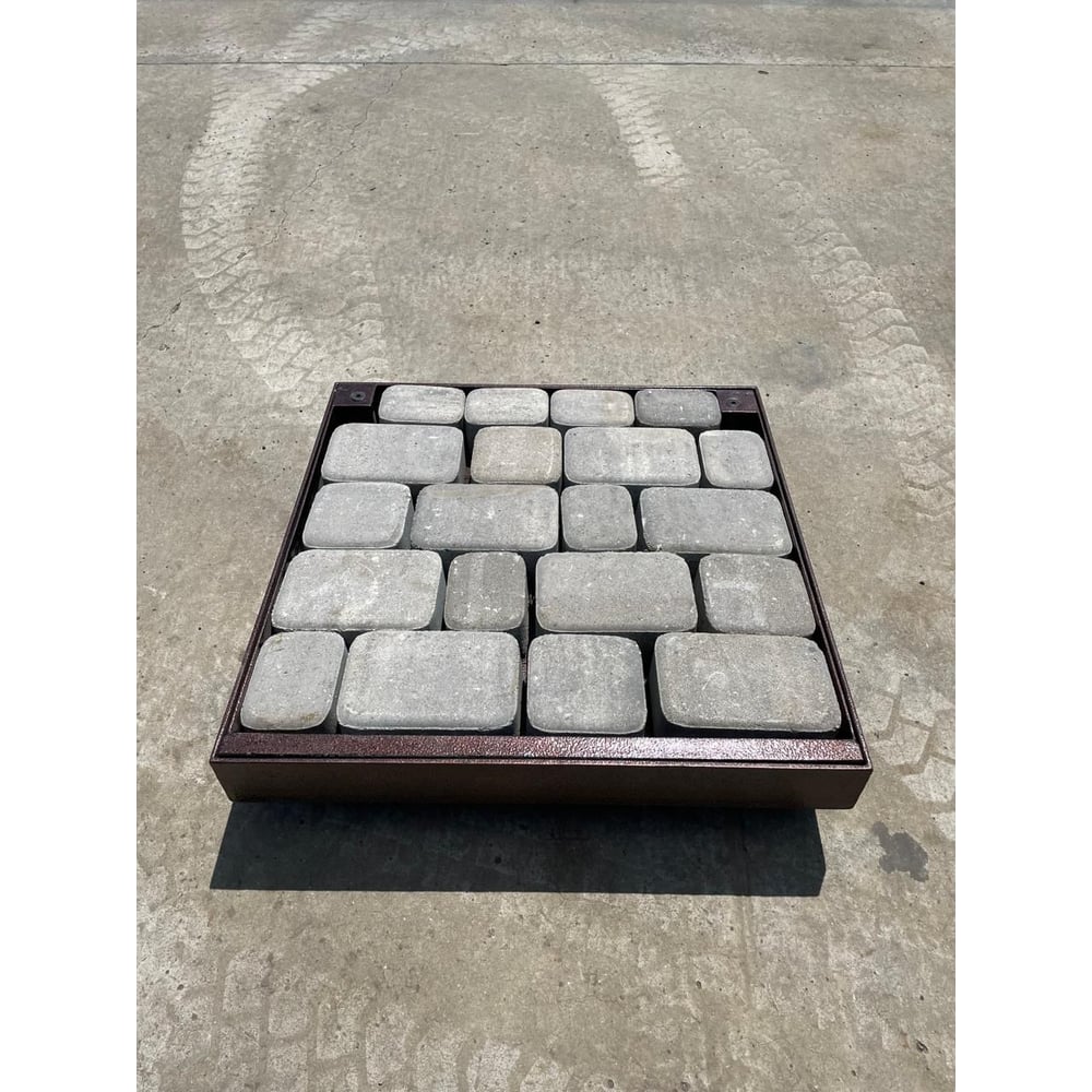 Изображение товара Люк скрытый 400x400 мм коричневый для плитки АРМАВИРПОЛИПРОМ