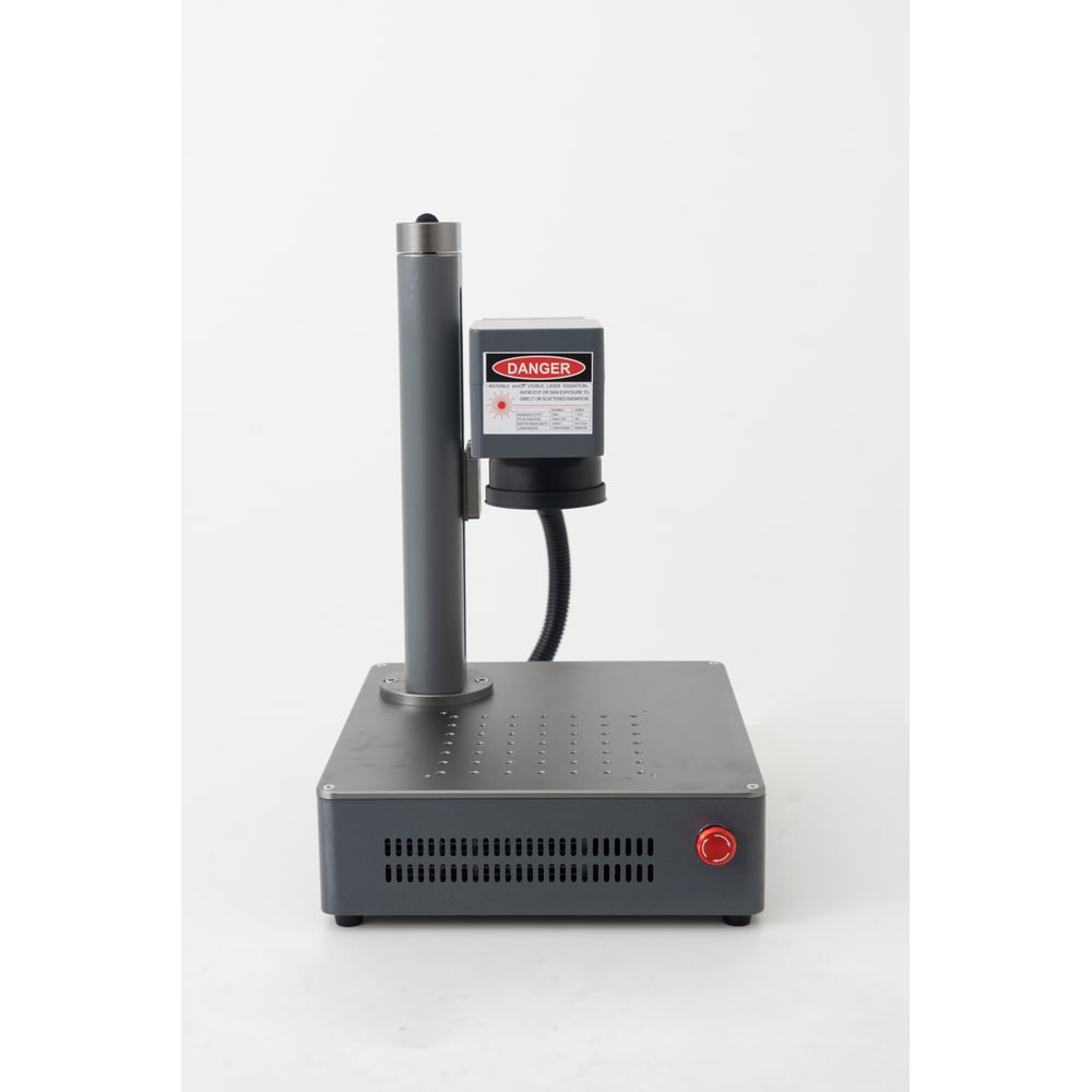 Изображение товара Портативный лазерный волоконный маркер по металлу XM-30 Compact 30W Max Photonics
