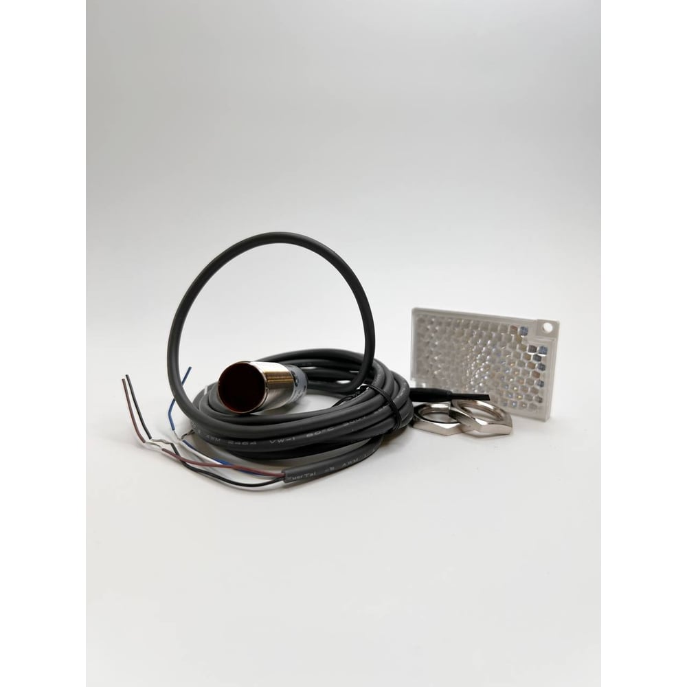 Изображение товара Фотоэлектрический датчик Autonics BRQM3M-PDTA для промышленного использования