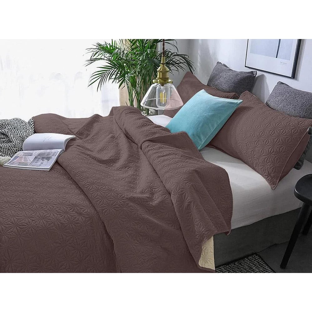 Изображение товара Покрывало Primavelle Pallada 210x230 см темный тауп с геометрическим рисунком