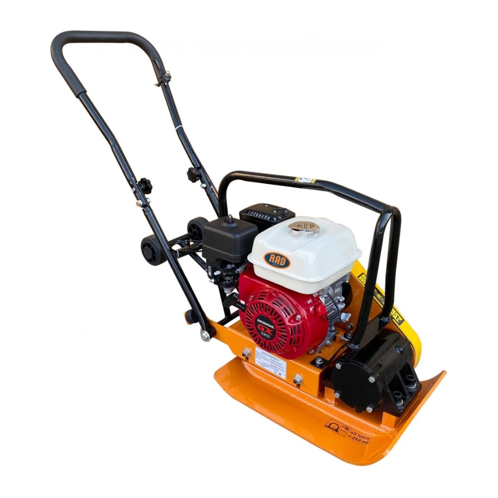Изображение товара Виброплита RAD PCA55-H мощностью 5.5 л.с. для профессионального уплотнения грунта