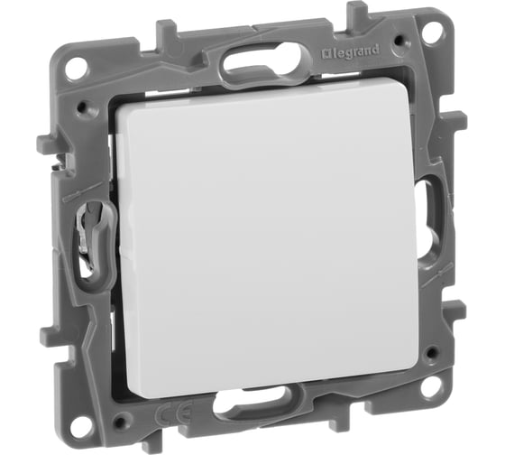 Изображение товара Выключатель Legrand кнопочный одноклавишный Legrand Etika с нормально-открытым/нормально-закрытым контактом 6А 250В безвинтовые зажимы белый 672214