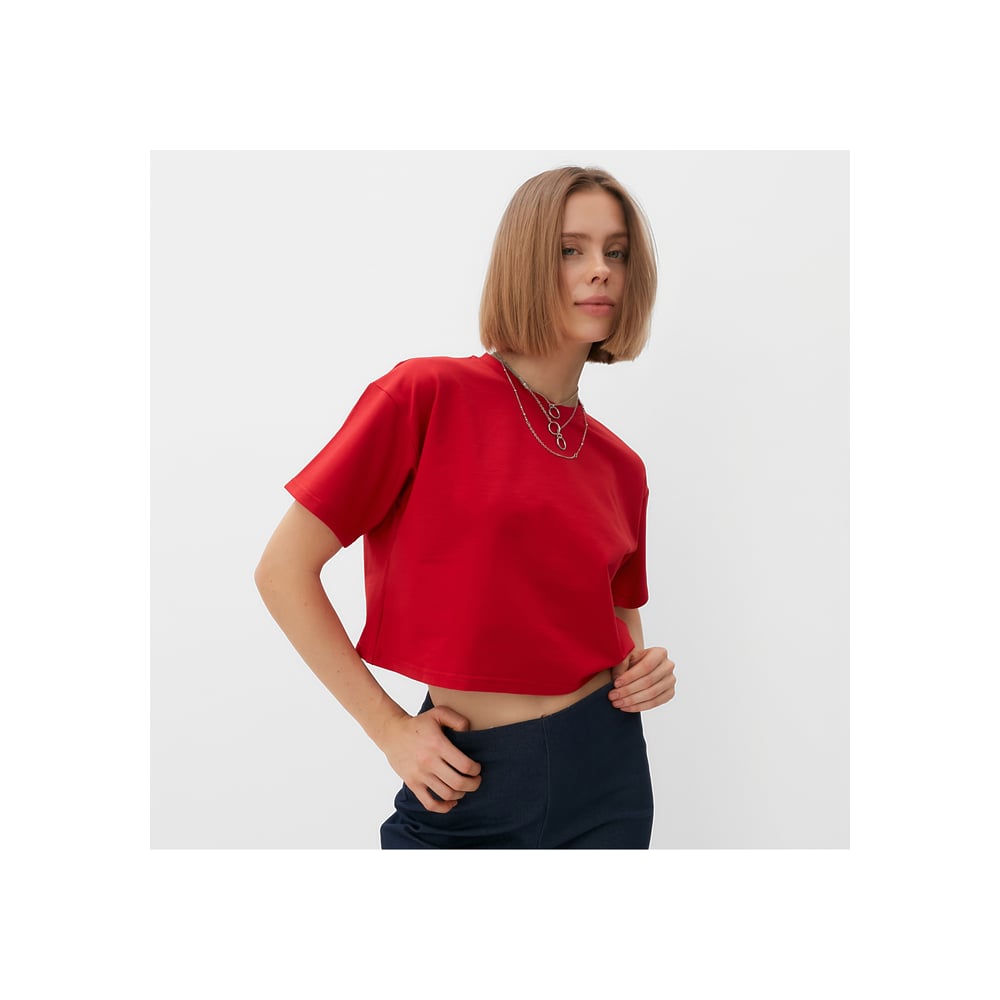 Изображение товара Женская укороченная футболка MINAKU красного цвета, размер 44