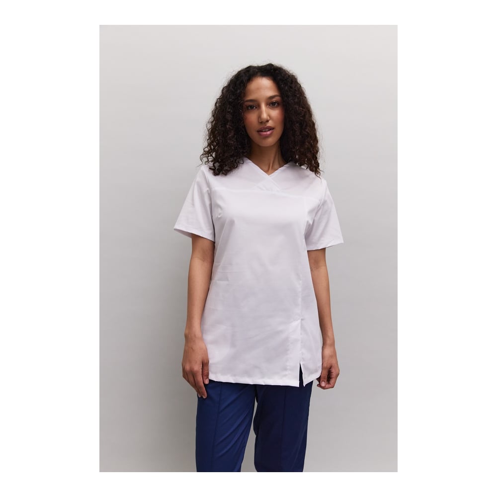 Изображение товара Женская блуза Вена белый 48-50 короткий рукав V-образный воротник