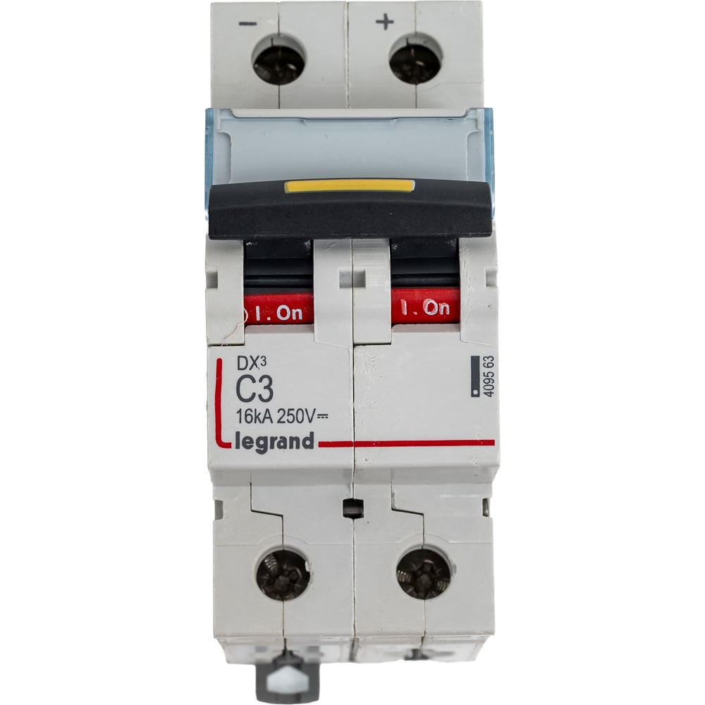Изображение товара Автоматический выключатель Legrand DX³ 10000, 16 кА, DC 250 В, 2 защищенных полюса, 3 А, 2 модуля 409563