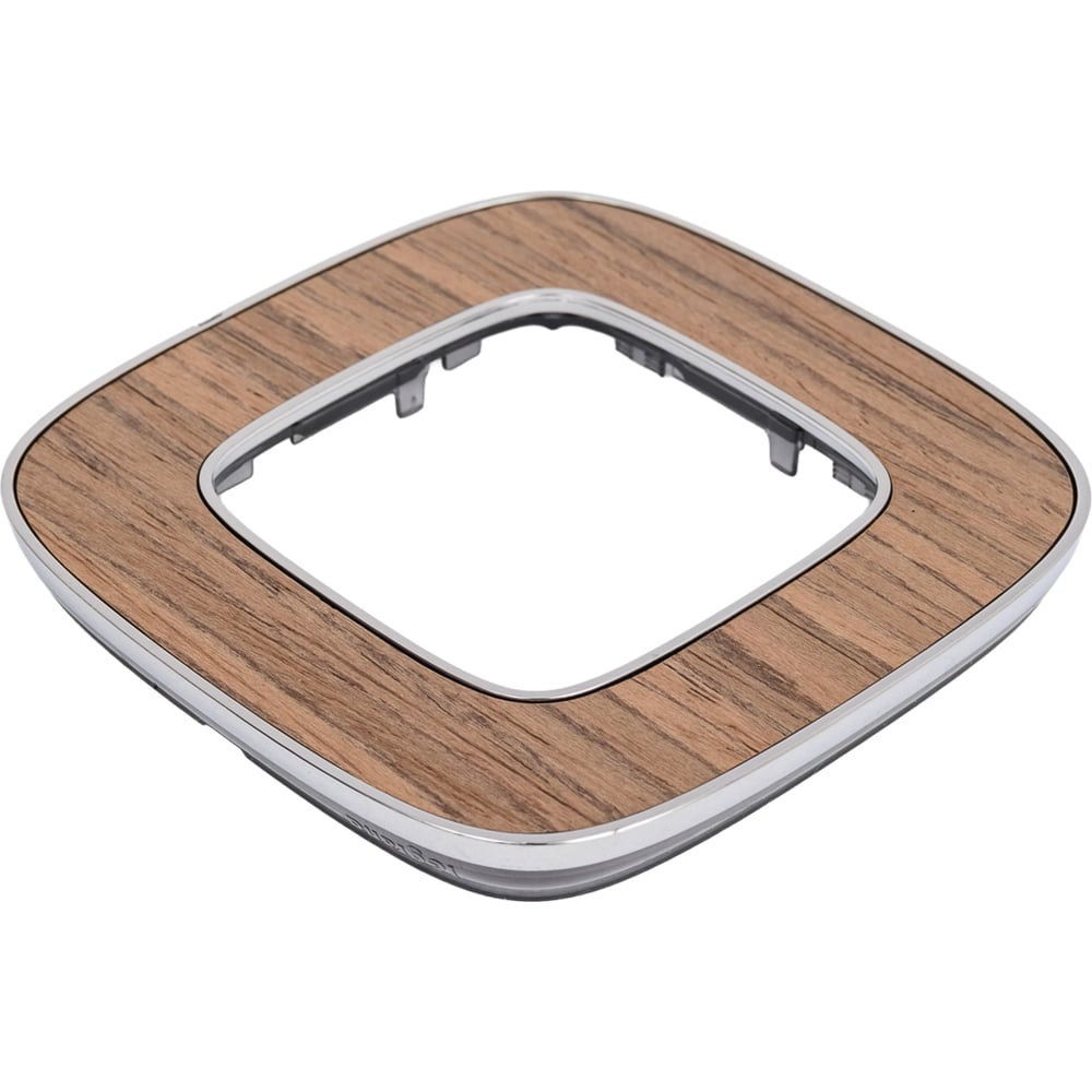 Изображение товара Рамка Legrand Valena ALLURE Орех для одного поста пластиковая