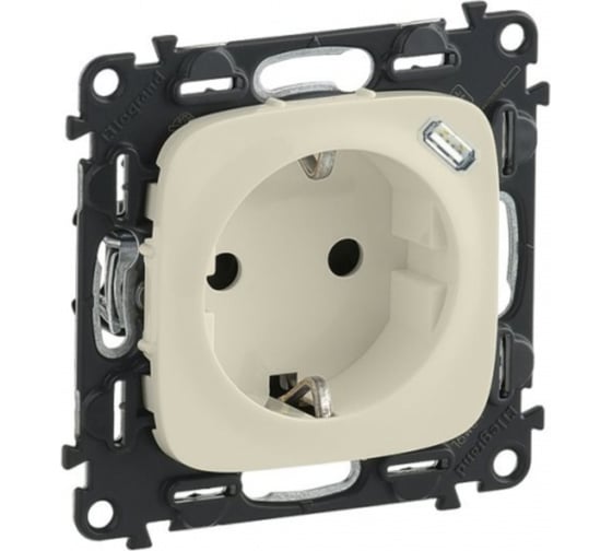 Изображение товара Розетка комбинированная Legrand Valena ALLURE 2К+З, 16А, ~250В, со встроенным зарядным устройством, USB C 15А 5В, с лицевой панелью, слоновая кость 753006