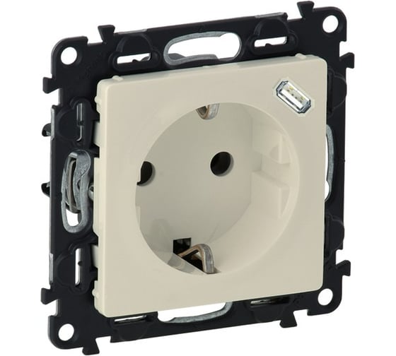 Изображение товара Розетка комбинированная Legrand Valena LIFE 2К+З 16А ~250В со встроенным зарядным устройством USB C 1,5А 5В С лицевой панелью Слоновая кость 753235
