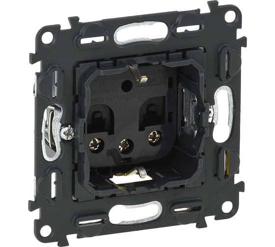 Изображение товара Силовая розетка Legrand Valena IN'MATIC 2К+З 16А 250В со увеличенными винтовыми зажимами 6 кв. мм, с защитными шторками 753028