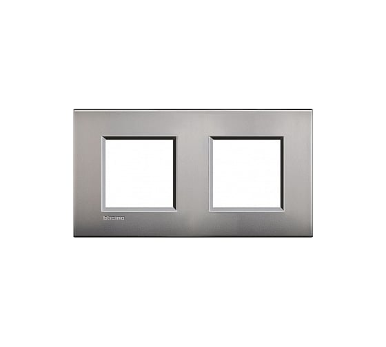 Изображение товара Рамка Bticino Livinglight 2x2мод. 71мм. М.никель LNE4802M2NK