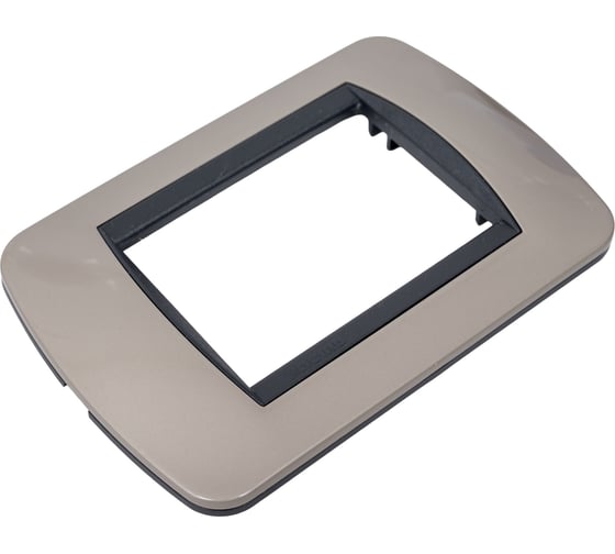 Изображение товара Накладка Bticino на 3 модуля, Светлый Титан L4803TC