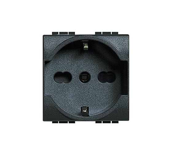 Изображение товара Розетка Bticino 2П + заземление (центр., боков.) 16А с защитными шторками 2 модуля L4140/16