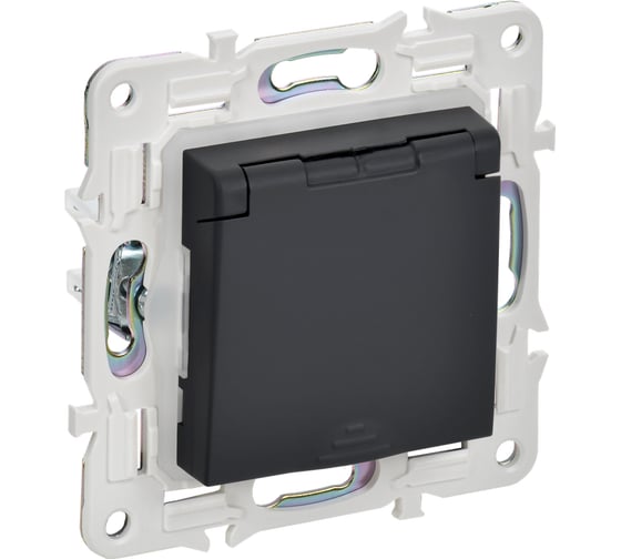 Изображение товара Розетка IEK SKANDY SK-R11G заземляющий контакт, шторки, крышка, 16А, IP44, графит SK-R16-16-44-K53