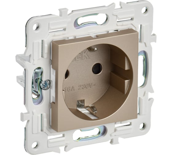 Изображение товара Розетка IEK SKANDY SK-R06Sh с заземляющим контактом, со шторками, без крышки, 16А, шампань SK-R14-16-1-K37