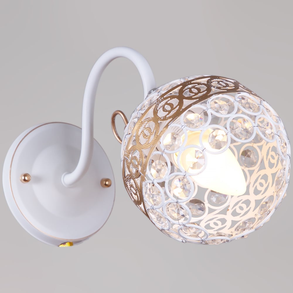 Изображение товара Декоративное бра ReLuce 03199-0.2-01 с одним плафоном белое с золотом