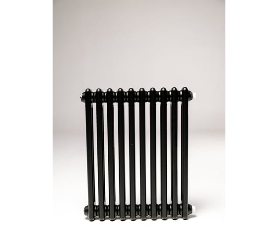 Изображение товара Трубчатый радиатор ТЕПЛОФОРТ обогрев 9 кв.м. Двухтрубный, габаритная высота секции 575 мм, 12 секций, боковое подключение 3/4”, цвет черный матт 200100