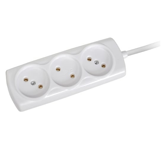 Изображение товара Удлинитель КОСМОС 6А 3 гнезда ШВВП 2х0,75 1,5м Р16-010 Россия YKsm1.5m-3g 6A E