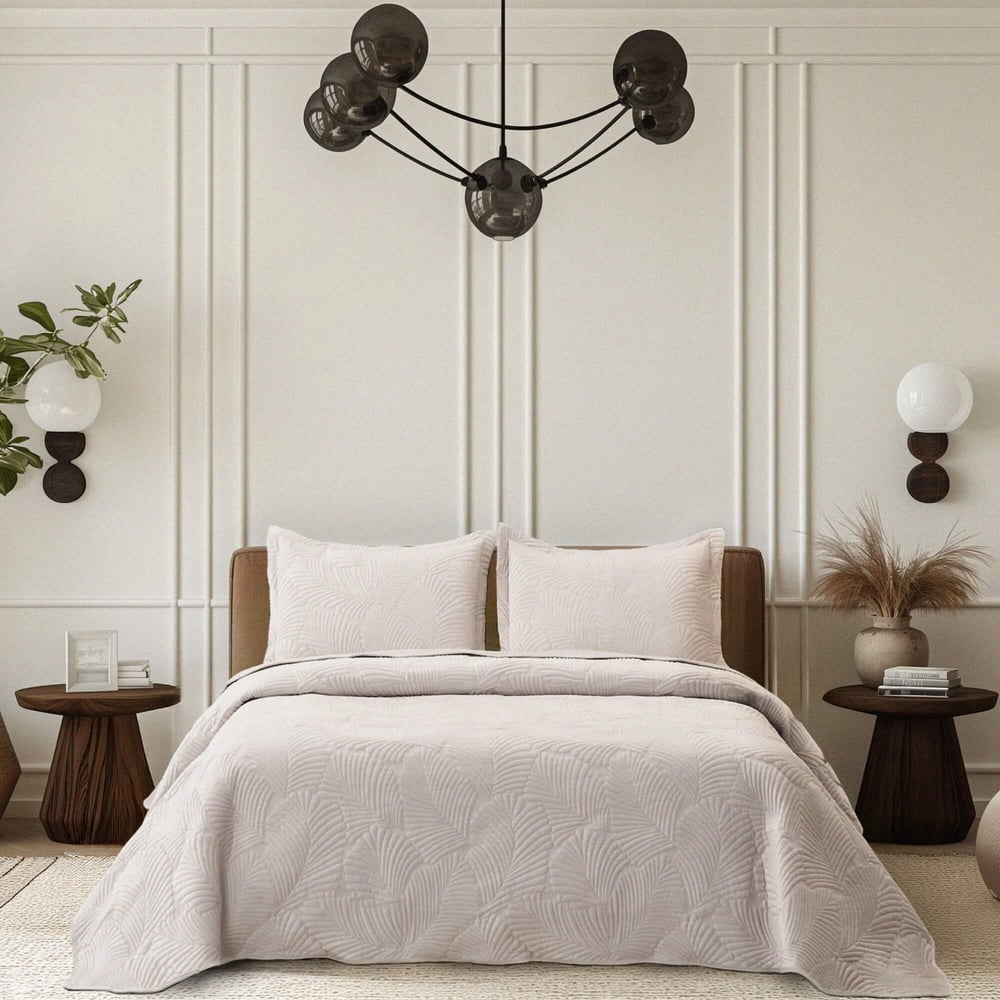 Изображение товара Покрывало Евро с наволочками Мейфэр Серебро 240x260 стильное и уютное