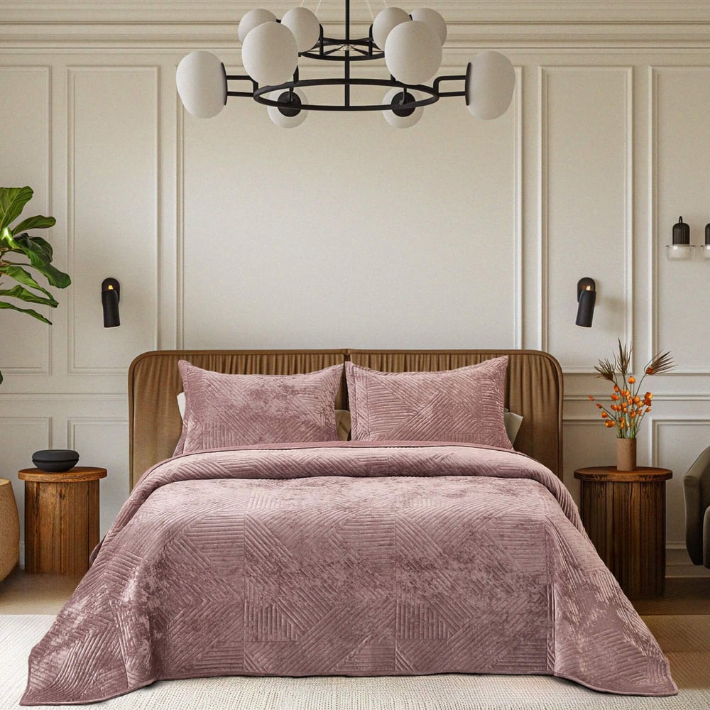 Изображение товара Покрывало The Eleventh Kingdom Евро 240x260 с наволочками пыльно-розовое