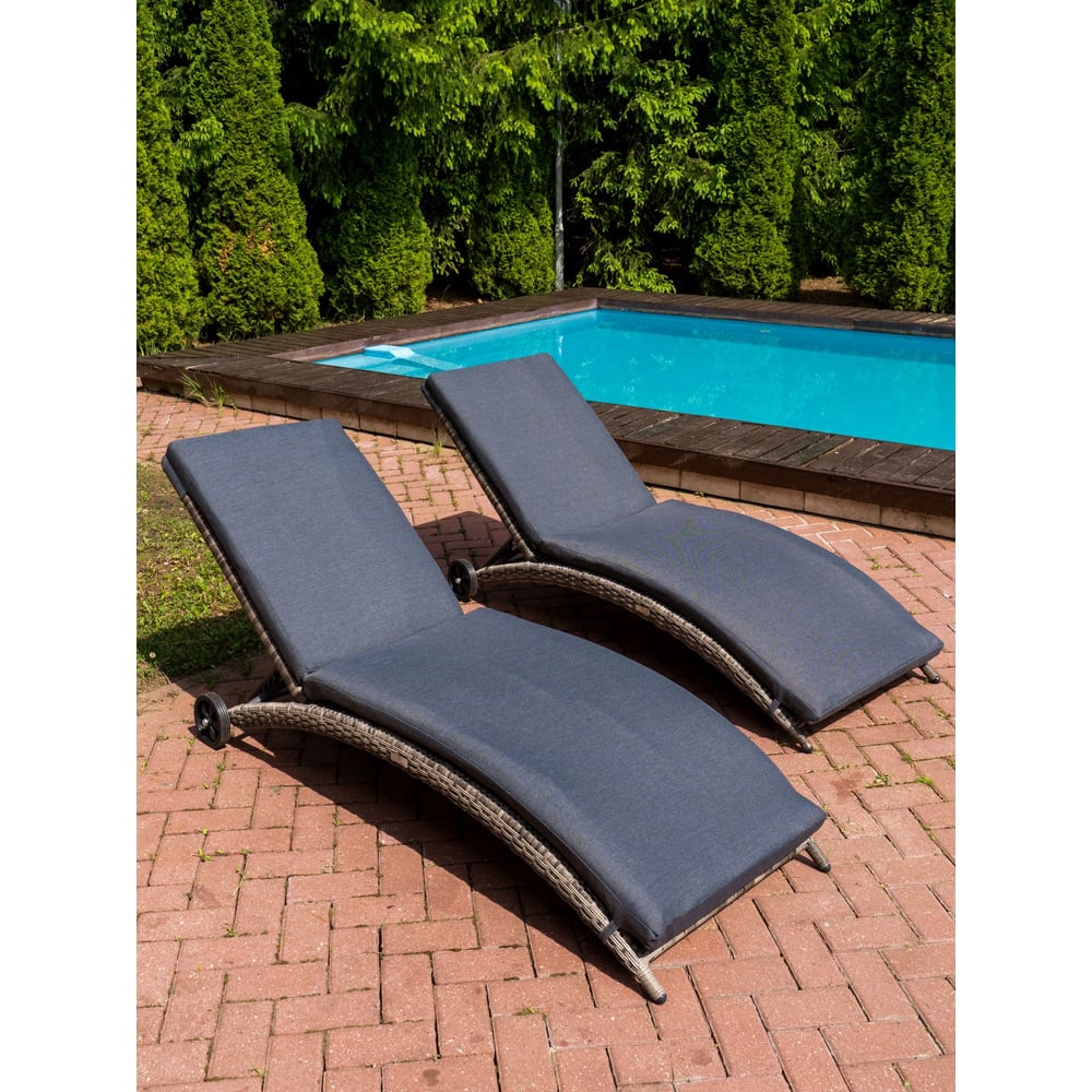 Изображение товара Комплект шезлонгов Royal Family AGATA с матрасом серый водонепроницаемый складывающийся