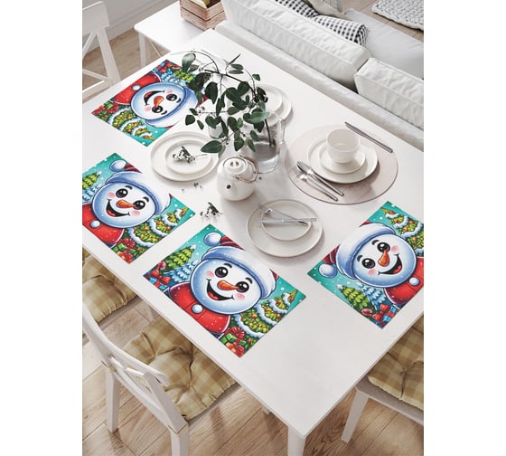 Изображение товара Салфетки на стол для сервировки прямоугольные, плейсмат JoyArty "Снеговик с подарками", 32x46 см, в комплекте 4 шт., серия Новый год и Рождество np_sd3927