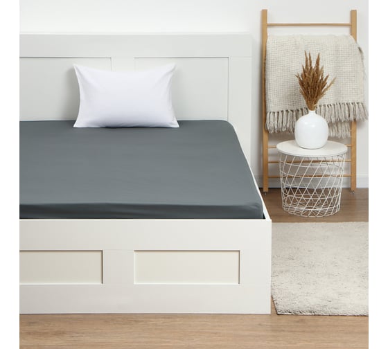 Изображение товара Простыня на резинке Этель 160х200х25 см, серый, 100%хлопок, поплин, 125 гр/м2 10583672