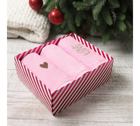 Изображение товара Набор махровых полотенец Этель LOVE 30x60 см, 3 шт, 100% хлопок, 340 г/м2 10615359