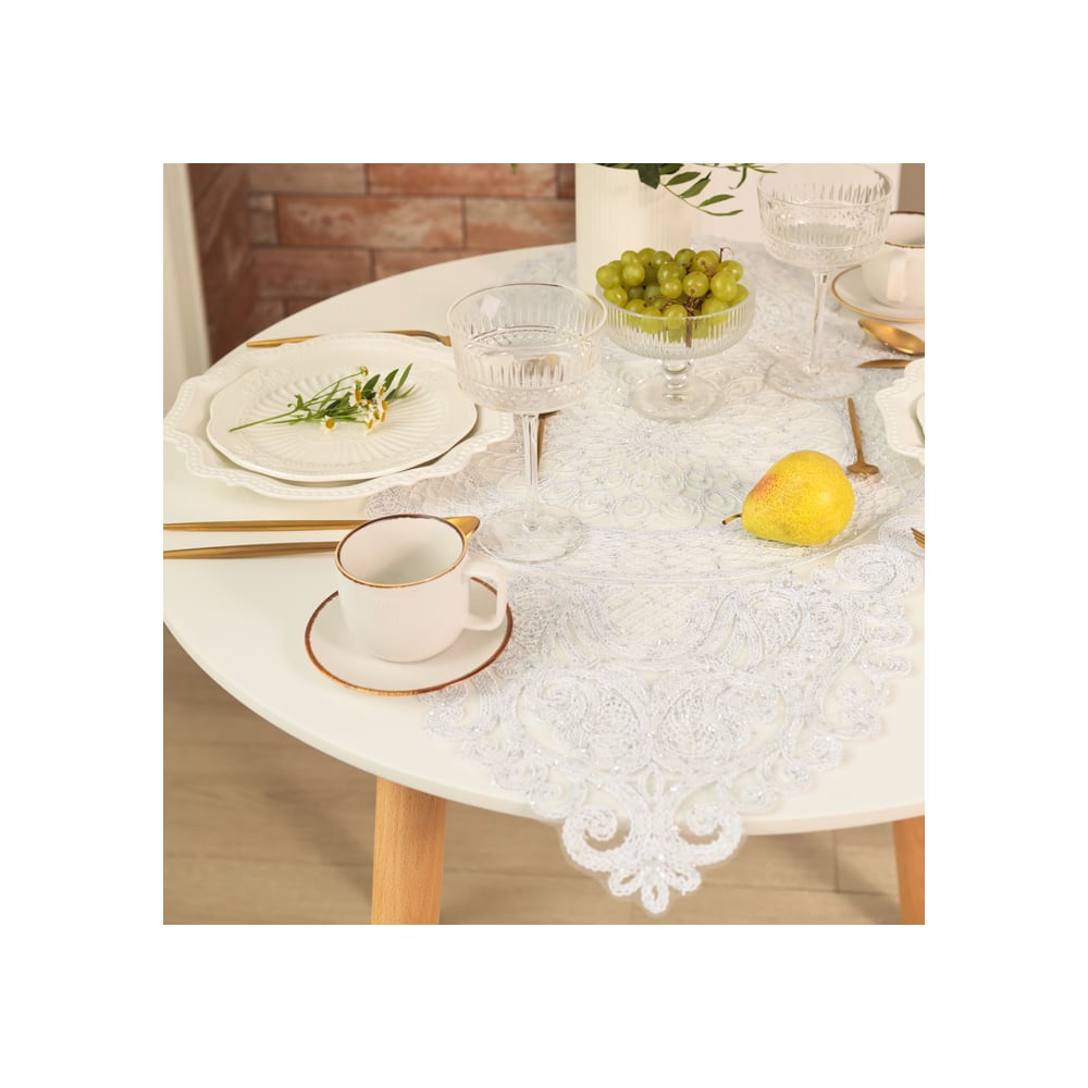 Изображение товара Дорожка Этель ажурная белая 40х90 см из полиэстера стильная нескользящая для интерьера