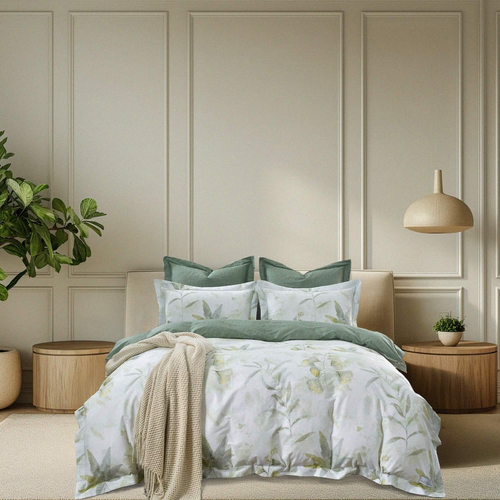 Изображение товара Комплект постельного белья из сатина премиум с растительным принтом 4 наволочки