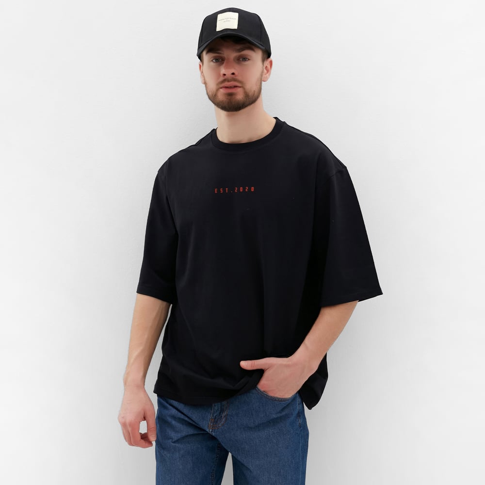 Изображение товара Мужская футболка MIST Est. размер 54, черная, комфортная повседневная одежда