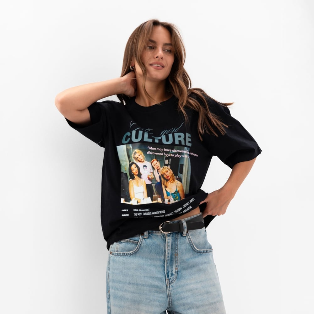 Изображение товара Женская футболка MIST Culture размер 42 черная из 100% хлопка