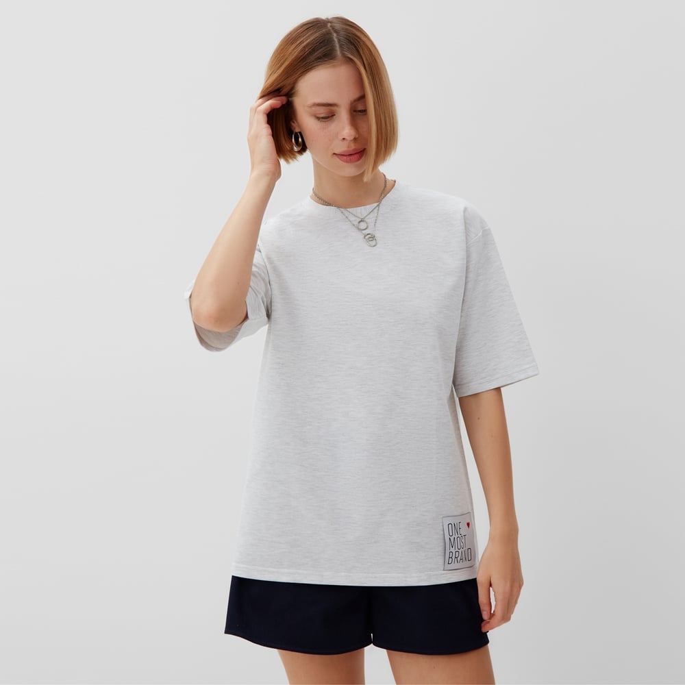 Изображение товара Женская футболка MINAKU Oversize серый меланж размер 52