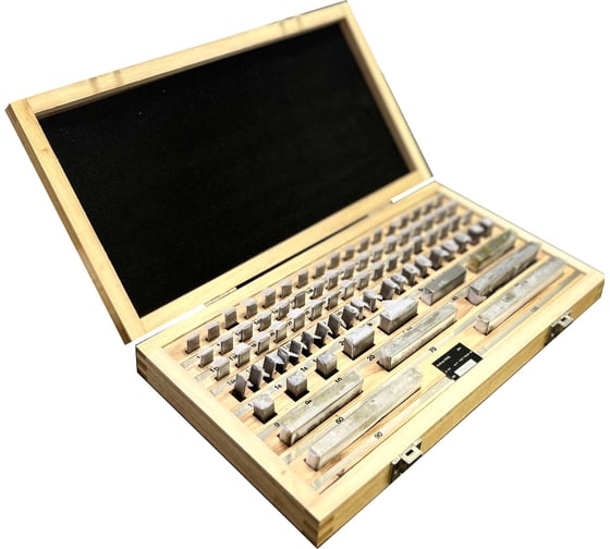 Изображение товара Набор КМД ЧИЗ № 1 кл.2 с поверкой (ГРСИ № 35954-07) 213049