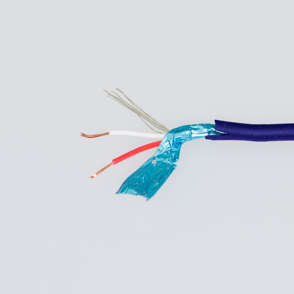 Изображение товара Кабель микрофонный Pro Legend 2м ø 3мм экранированный синий для профессионального звука