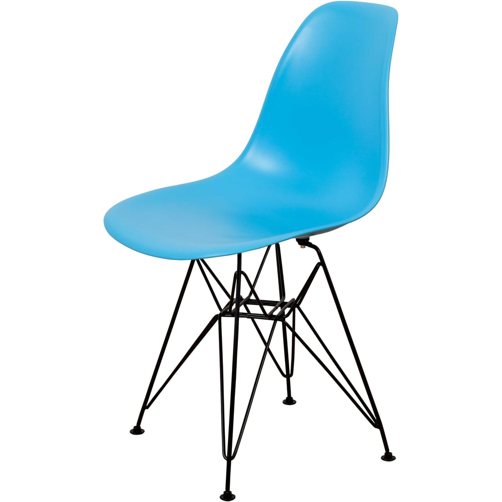 Стул DERSTUHL Black Eames в голубом исполнении представляет собой современное решение для интерьера, сочетающее в себе стиль и функциональность. Его каркас выполнен из прочного металла черного цвета, что обеспечивает надежность и устойчивость конструкции при максимальной нагрузке до 150 кг. Сиденье и спинка изготовлены из полипропилена, что делает их легкими и простыми в уходе. Прямоугольная форма спинки и сиденья обеспечивает комфортную посадку, а высота сиденья в 430 мм подходит для большинства стандартных столов. Общая высота стула составляет 820 мм, что делает его удобным для использования в различных помещениях. Голубой цвет обивки придает изделию свежий и современный вид, гармонично вписываясь в любой интерьер. Компактные размеры и легкий вес в 4,7 кг позволяют легко перемещать стул при необходимости.