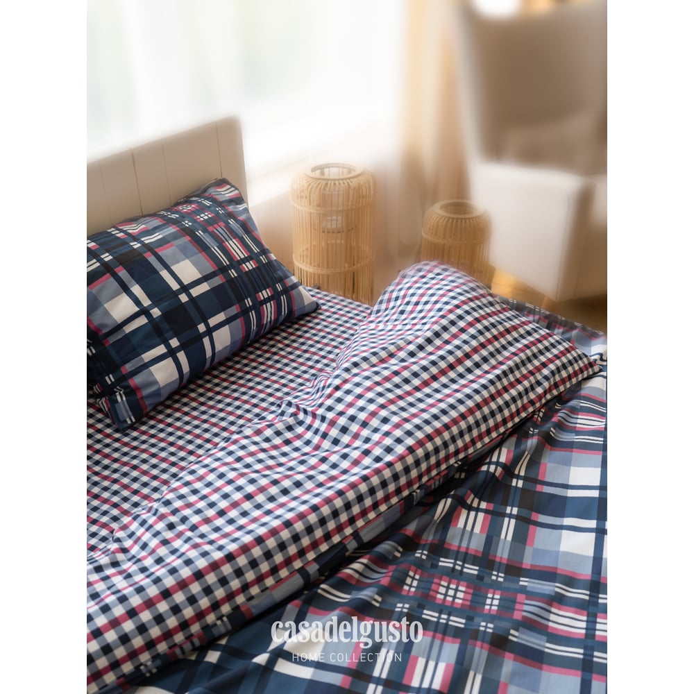 Изображение товара Комплект постельного белья CasadeiGusto Jaula Marina евро перкаль 200H с принтом клетка