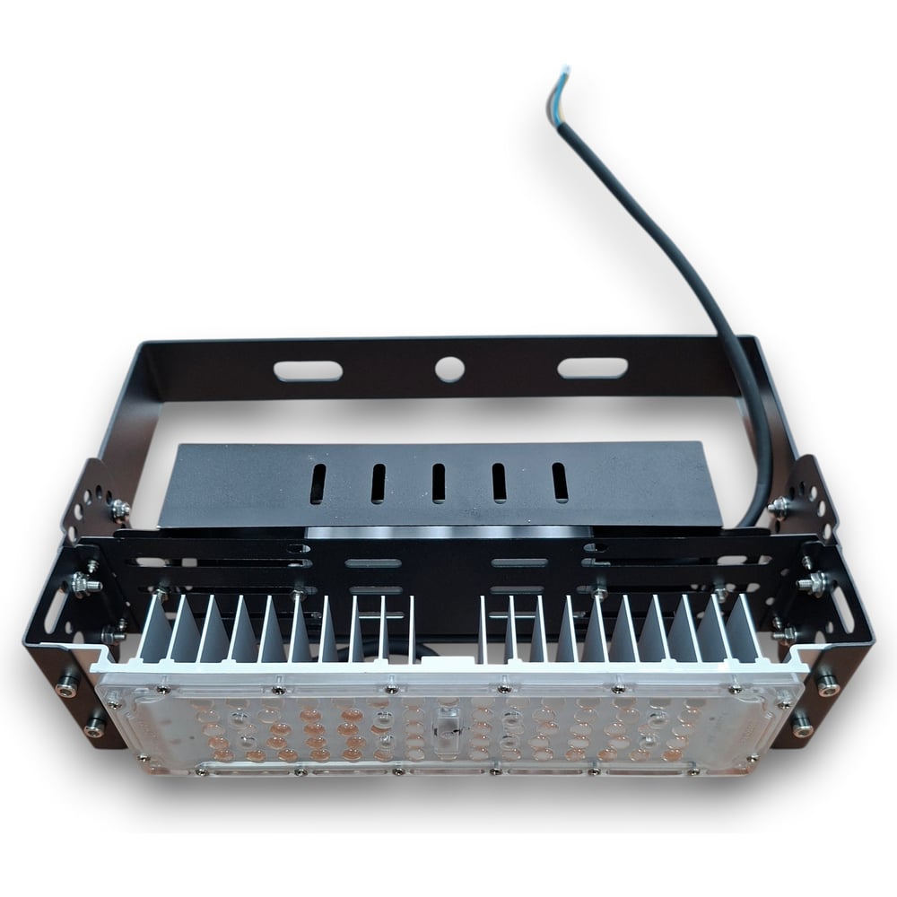 Изображение товара Светильник светодиодный промышленный KRASO 40Вт, 5000К, IP67 6400Лм, на лире PR-(V)40